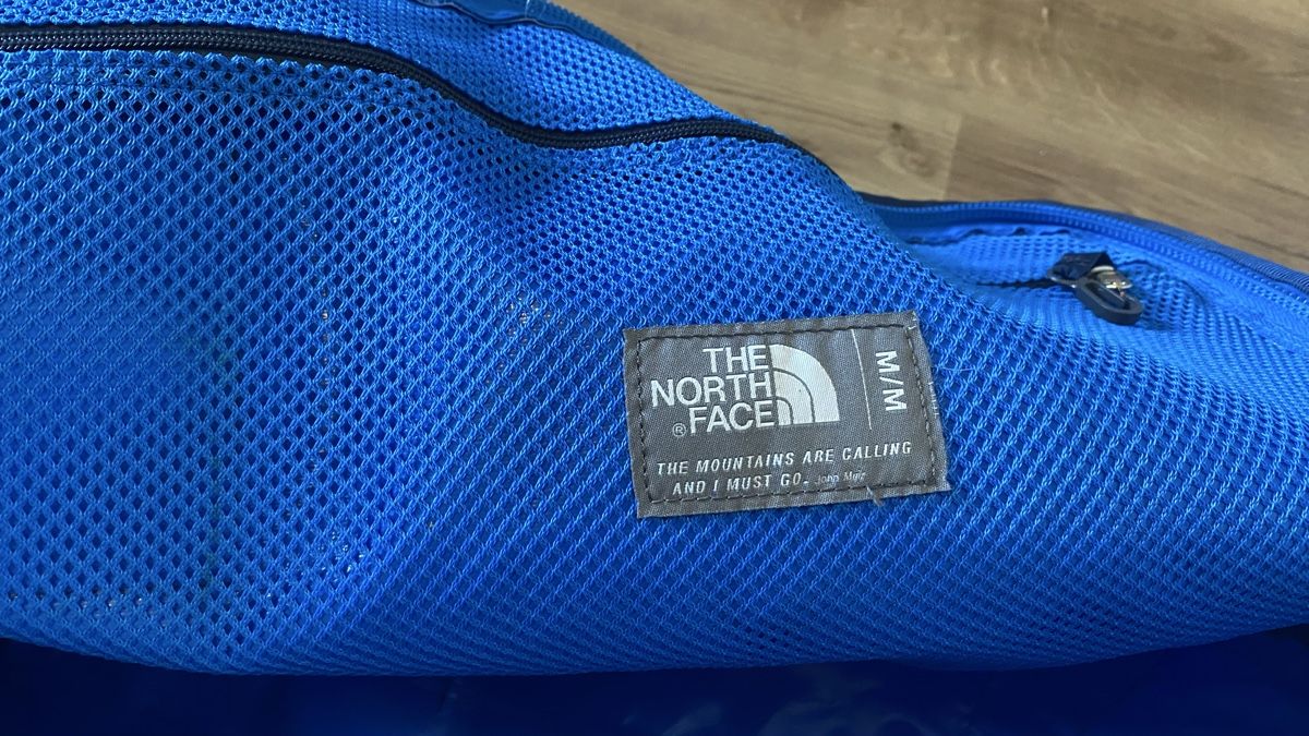 North Face Zaini: The North Face Base Camp Duffel Size M – Usato da Winterthur venduto da chiaroscuro27 6