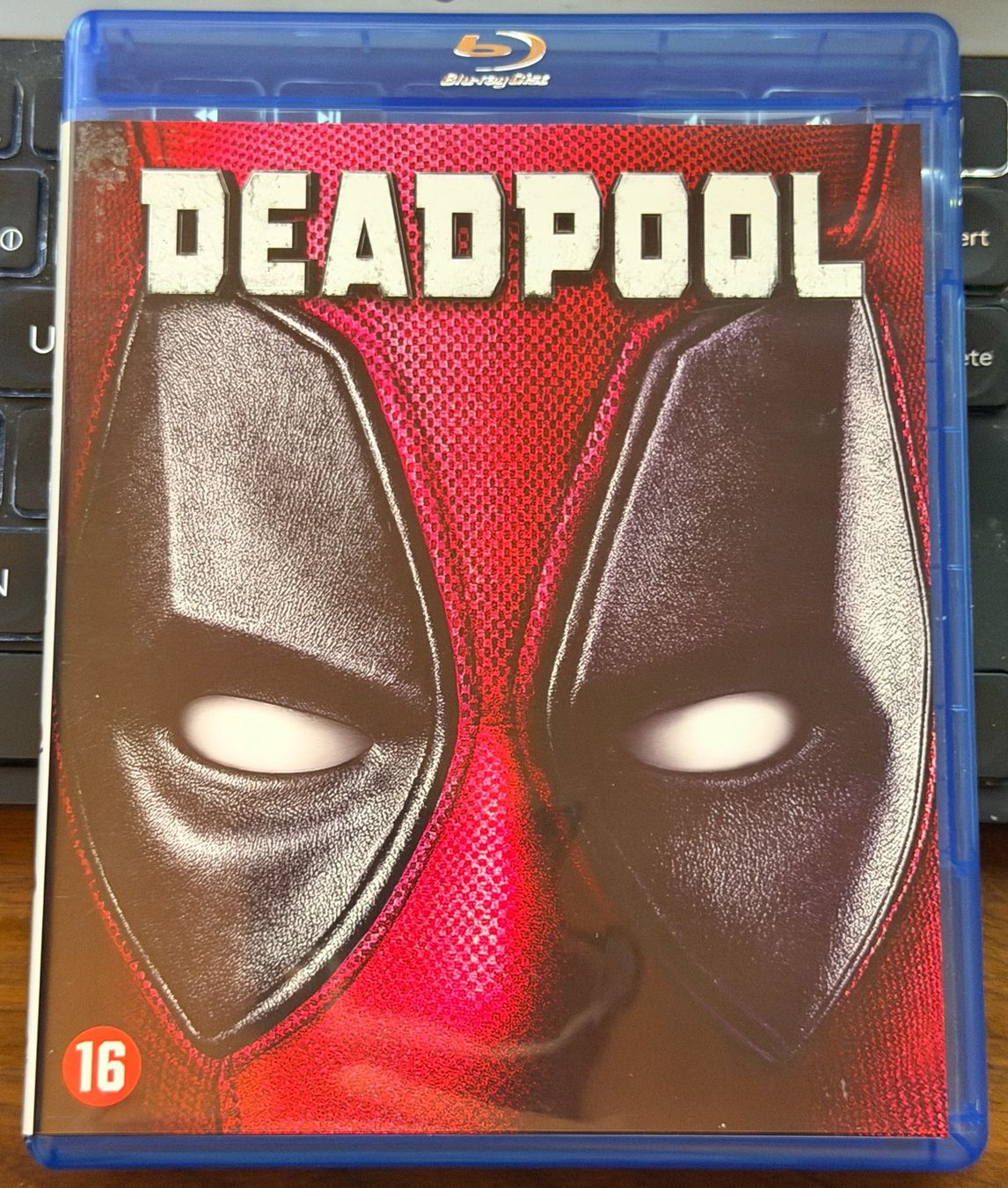 Tous les DVDs: Deadpool (2016) - Blu-ray – D'occasion à Semsales par __Florian__ 1