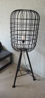 Schwarze Stehlampe im Industrial Design, Top Zustand!