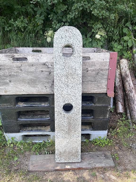 Pietre & tegole: Zaunpfosten aus Granit Stein  – Usato da Brig venduto da Molipat 3