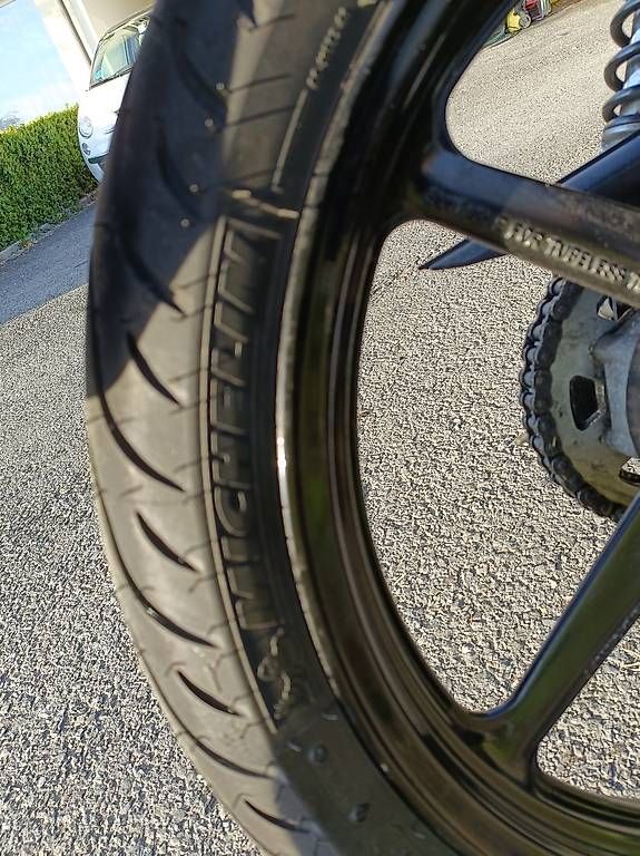 Yamaha Strada: Yamaha YS 125 UBS – Usato da Chamby venduto da Leane1 5