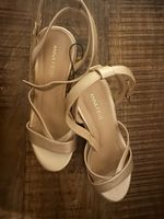 Neue Keilriemen Sandalen in Gold von Anna Field 36
