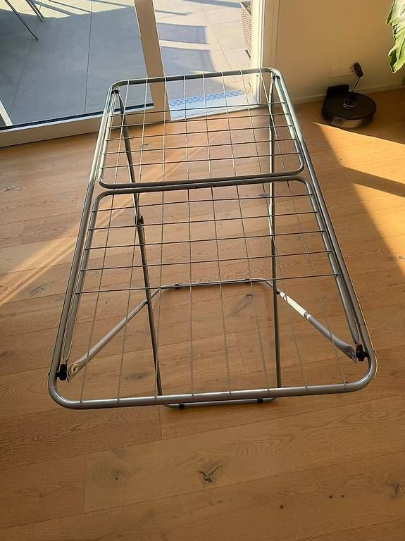 Séchoirs à linge: Kleiderständer / Wäscheständer klappbar – D'occasion à Gisikon par halsim 1