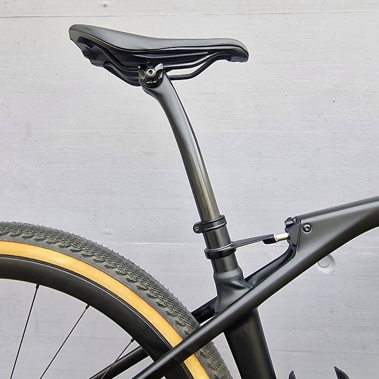Specialized Velos: SPECIALIZED Diverge STR (Pro) & WAHOO Navi & Knog Light – Gebraucht aus Ossingen von Tronikus 1