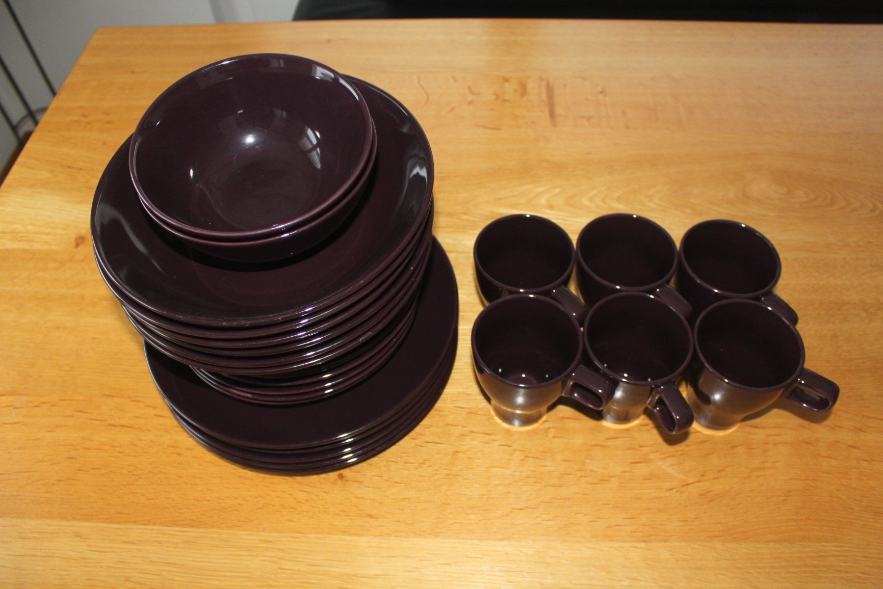 Ikea Set di piatti: Ikea - Geschirrset Violett 6 Personen – Usato da Russikon venduto da Gugus1970 5