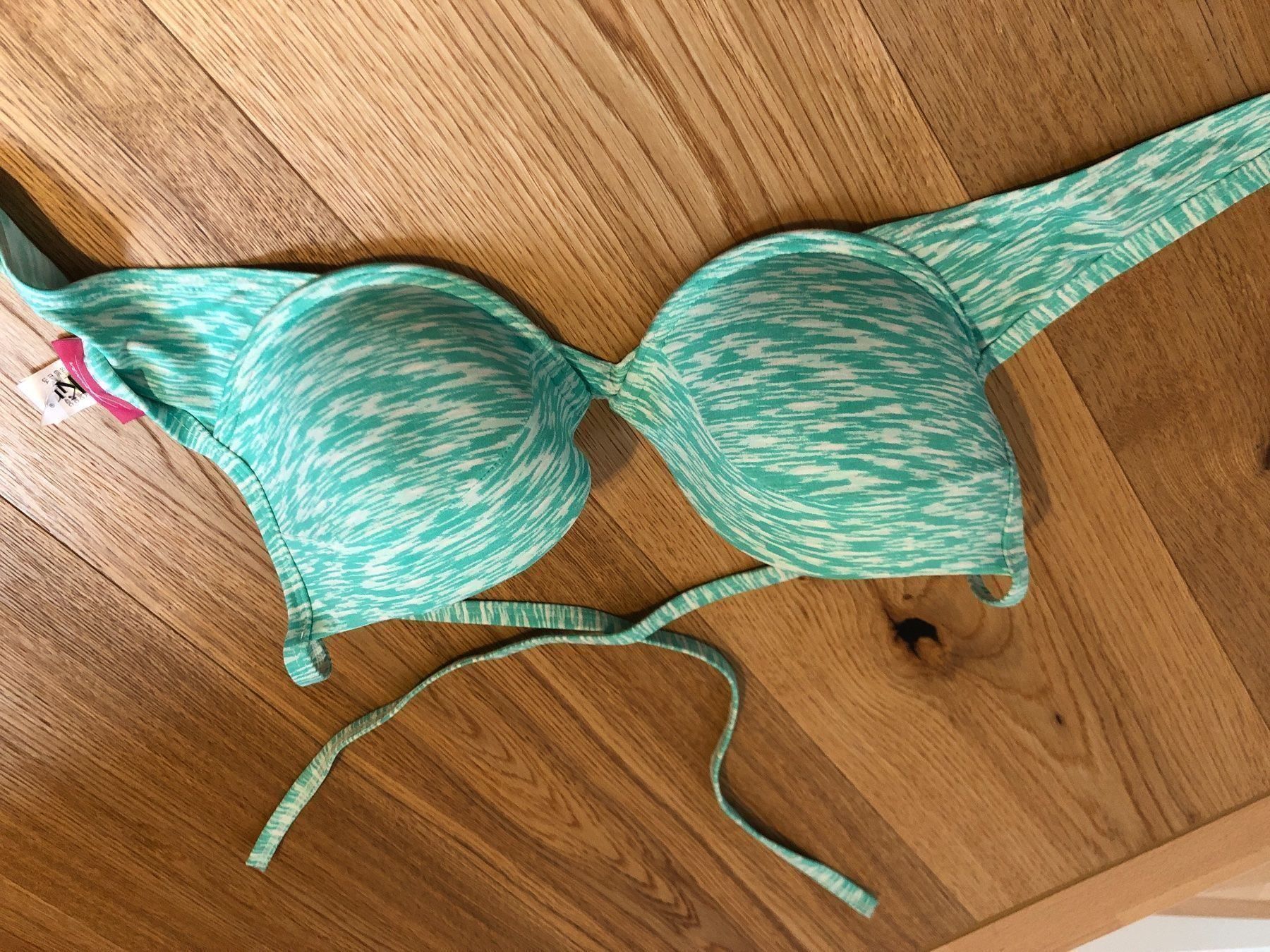 Costumi da bagno & Bikini: Bikini-Oberteil 36C – Nuovo (secondo la descrizione) da Grüningen venduto da Rami77 1