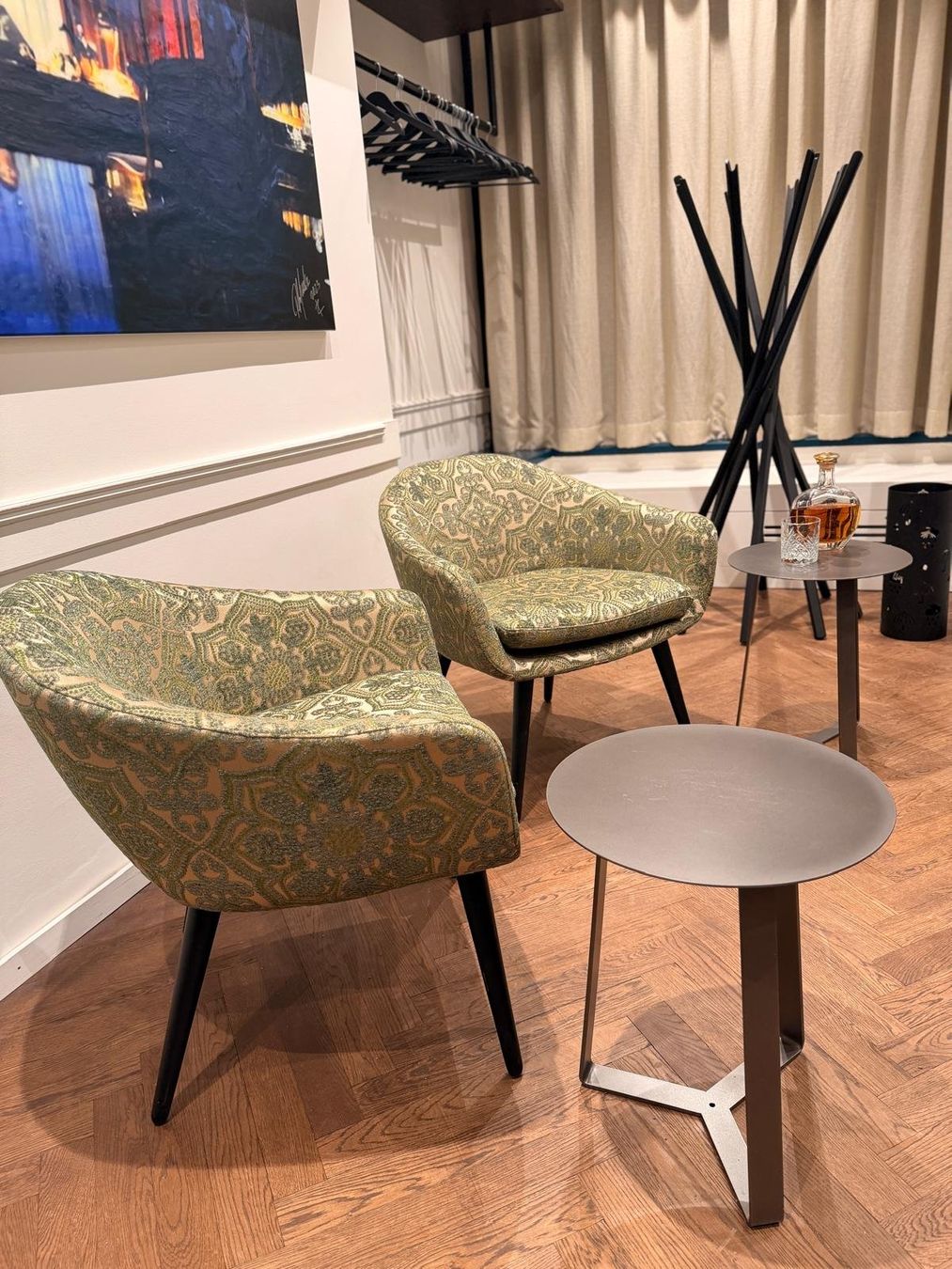 Divani: hochwertige Designerlounge – Usato da Zürich venduto da Sherryleonetremonte 7