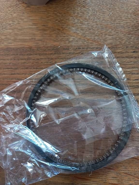 Suzuki Tutti i ricambio per moto: Piston suzuki DR600 S/R taille 94.00mm – Usato da Vuadens venduto da castellae05 3