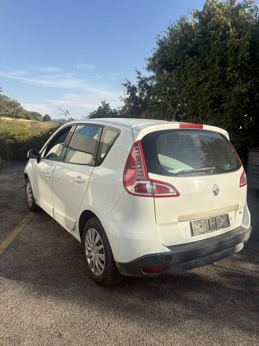 Renault Automobili: Renault Scenic 1.9 DCI – Usato da Gals venduto da aya_p7pd 5
