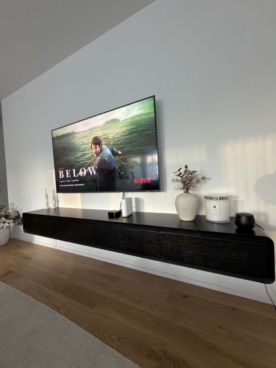 TV Möbel: Tv kommode, sideboard – Gebraucht aus Berg SG von dp248