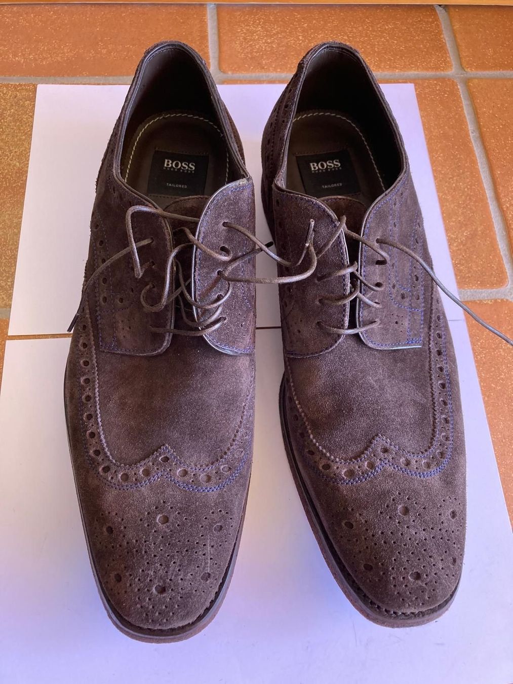 Hugo Boss Herrenschuhe: Chaussures homme BOSS nubuck marron – Gebraucht aus Zürich von aygo_a