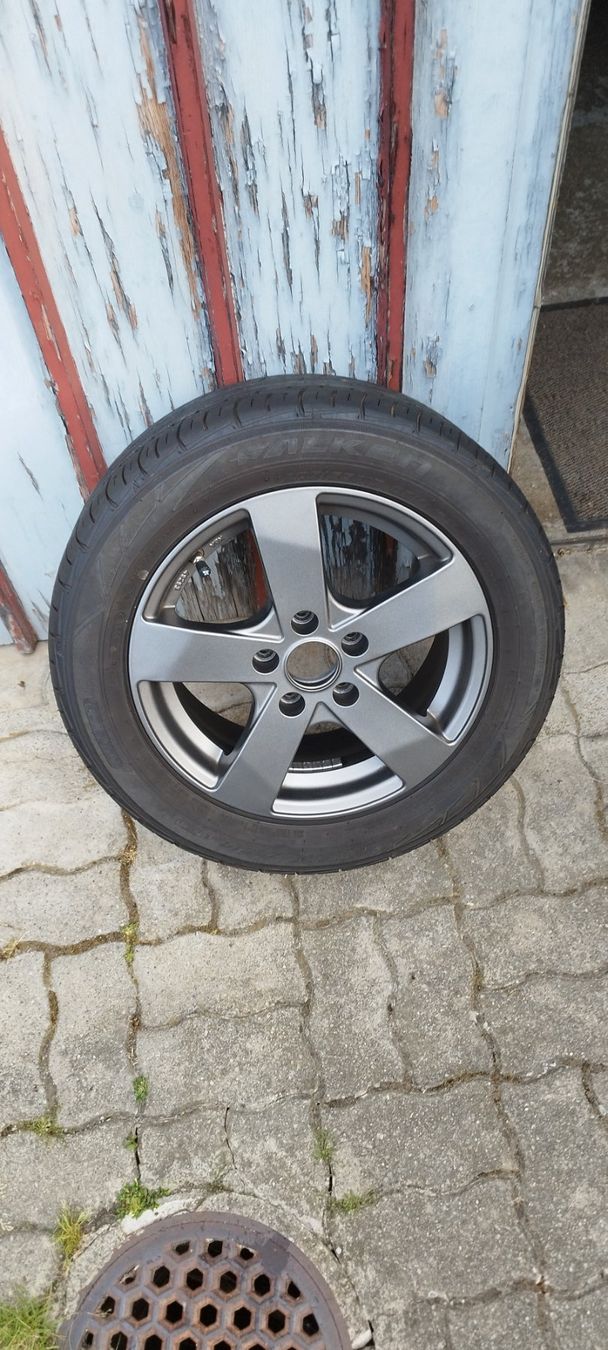 Pneumatici & Ruote complete: Auto Felgen mit Sommerreifen – Usato da Oberstammheim venduto da Mmontecarlo 2