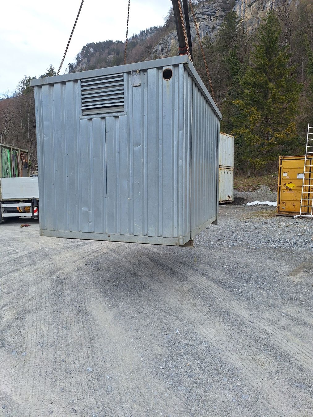 Contenitori edile: Gasflaschen Container Magazin 3 m – Usato da Alpnach Dorf venduto da vieuxhenri 6