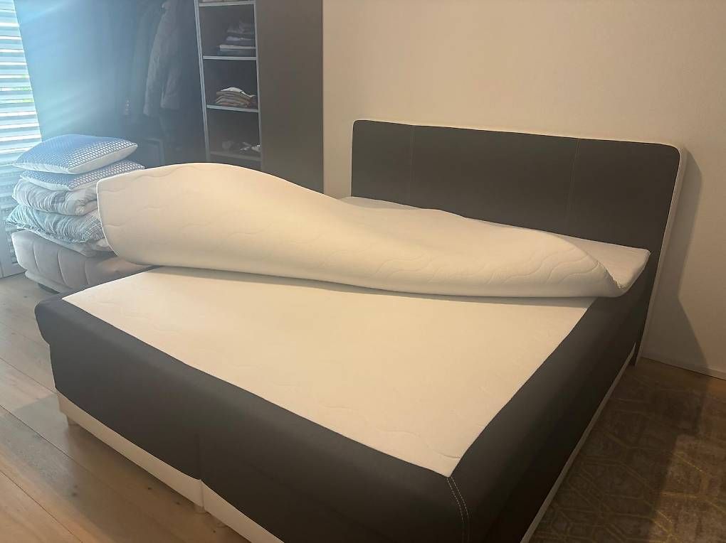 Letti: Boxspringbett – Usato da Unterentfelden venduto da Max964