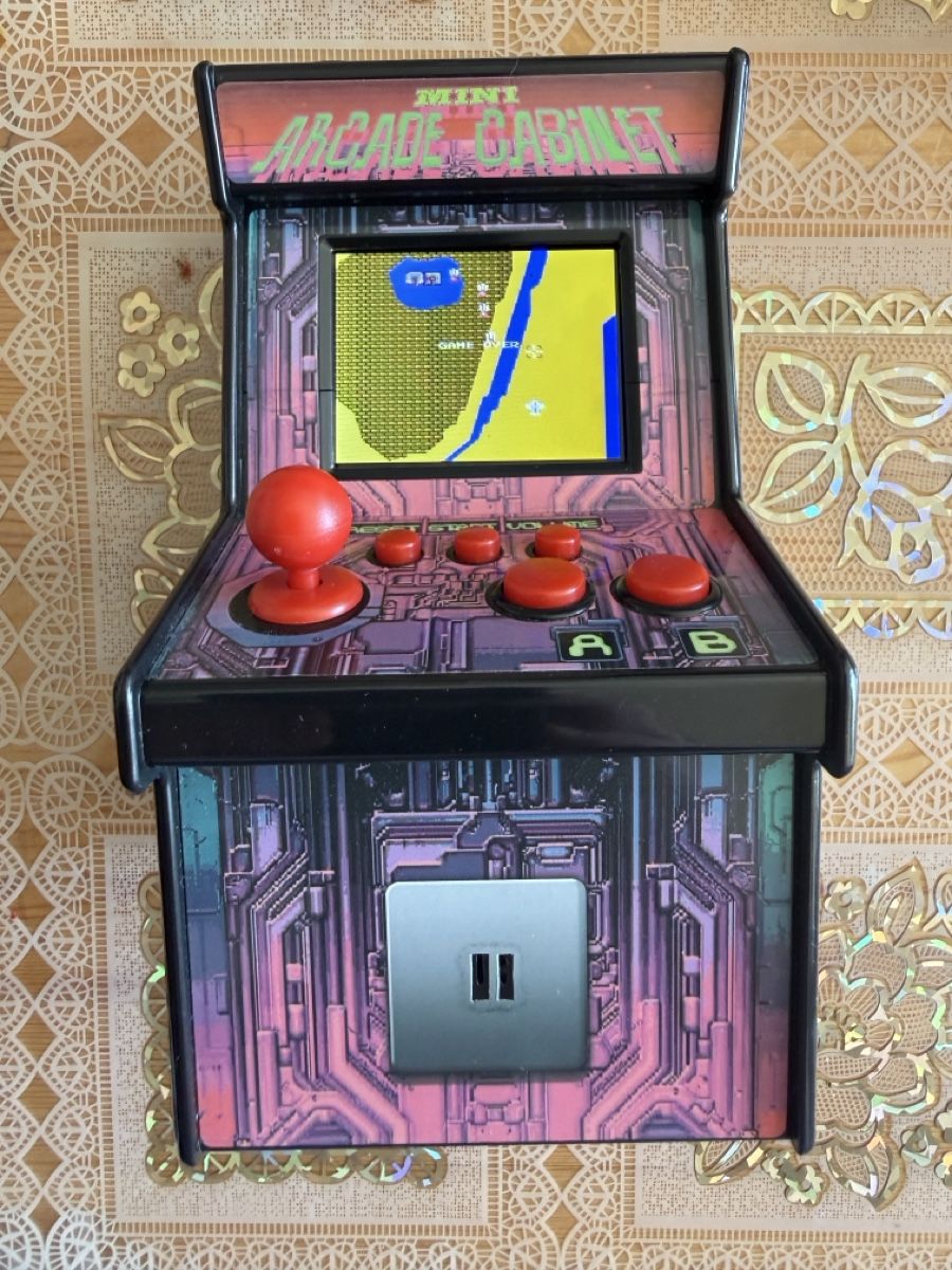 Giochi: Mini Arcade Cabinet Spiele – Usato da Schlieren venduto da Kamacho