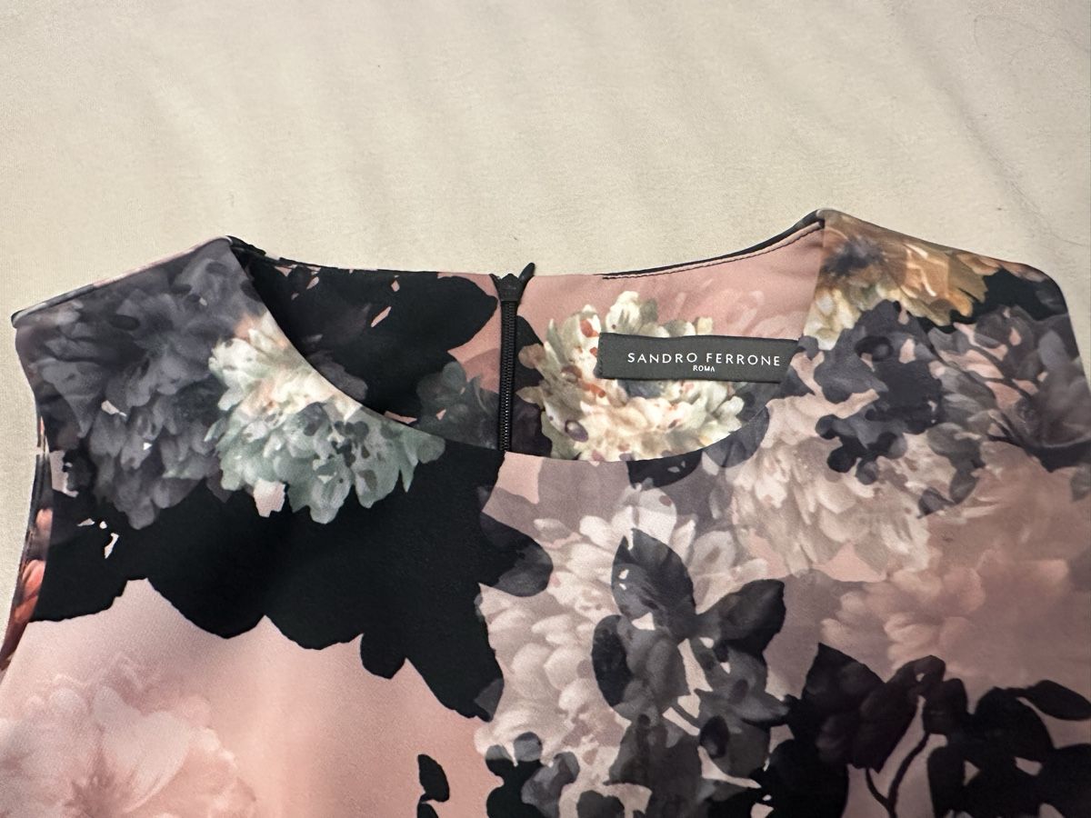 Robes: Kleid mit Blumenmuster – D'occasion à Zug par Angelina_65 2