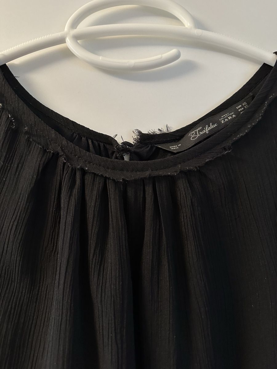 Zara Tops: Blusen-Top schwarz Zara Gr. XS – Gebraucht aus Ermatingen von nic_x2tf 1