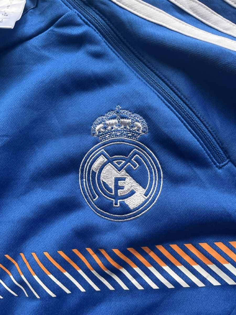 Real Madrid Canottiere & Pantaloni: Maillot du réal Madrid – Nuovo e nell'imballaggio originale da Chambésy venduto da wal_zv2t 1