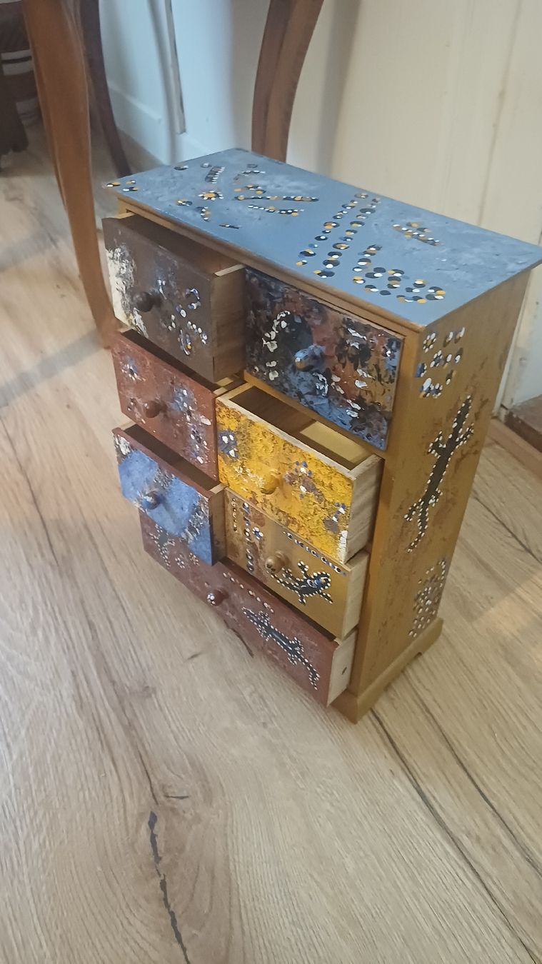 Cassettiere: Kleines Schubladen -Möbeli  – Usato da Flawil venduto da Pinkmalibu 1