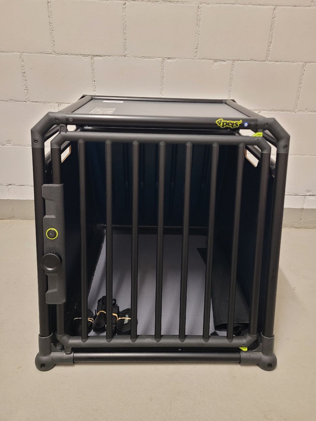 4pets Cages, transport & sécurité: Hundebox 4pets Pro 3 M – Neuf (Voir description) à Wädenswil par Cueny_J