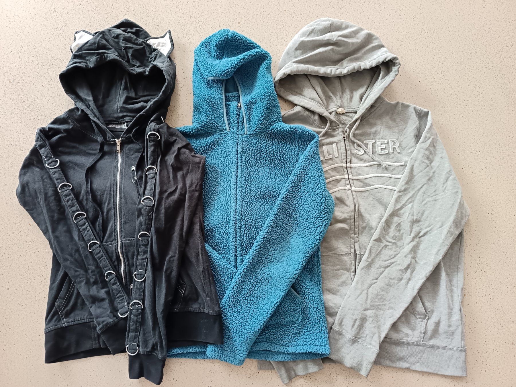 Lotti di vestiti: 65-teiliges Kleiderpaket XS & S – Usato da Altstätten SG venduto da Akitoichiro 1