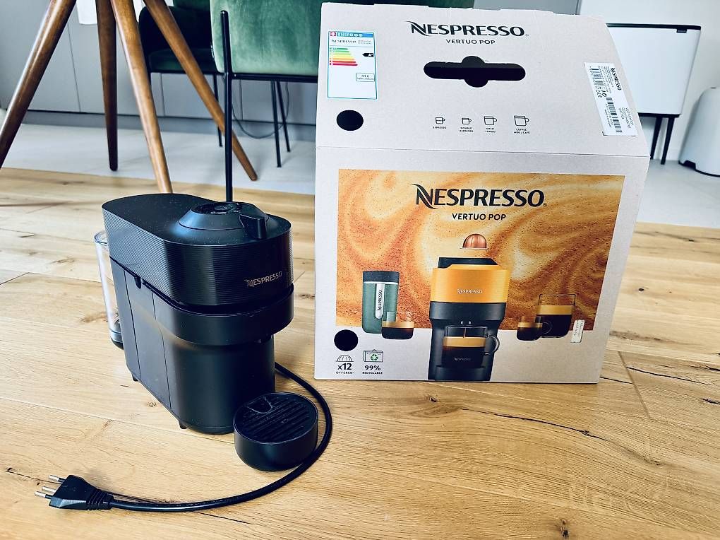 Macchine per caffè & Macchine per espresso: Nespresso Vertuo Pop noire - Ensemble complet – Usato da Lutry venduto da ste_6zz7