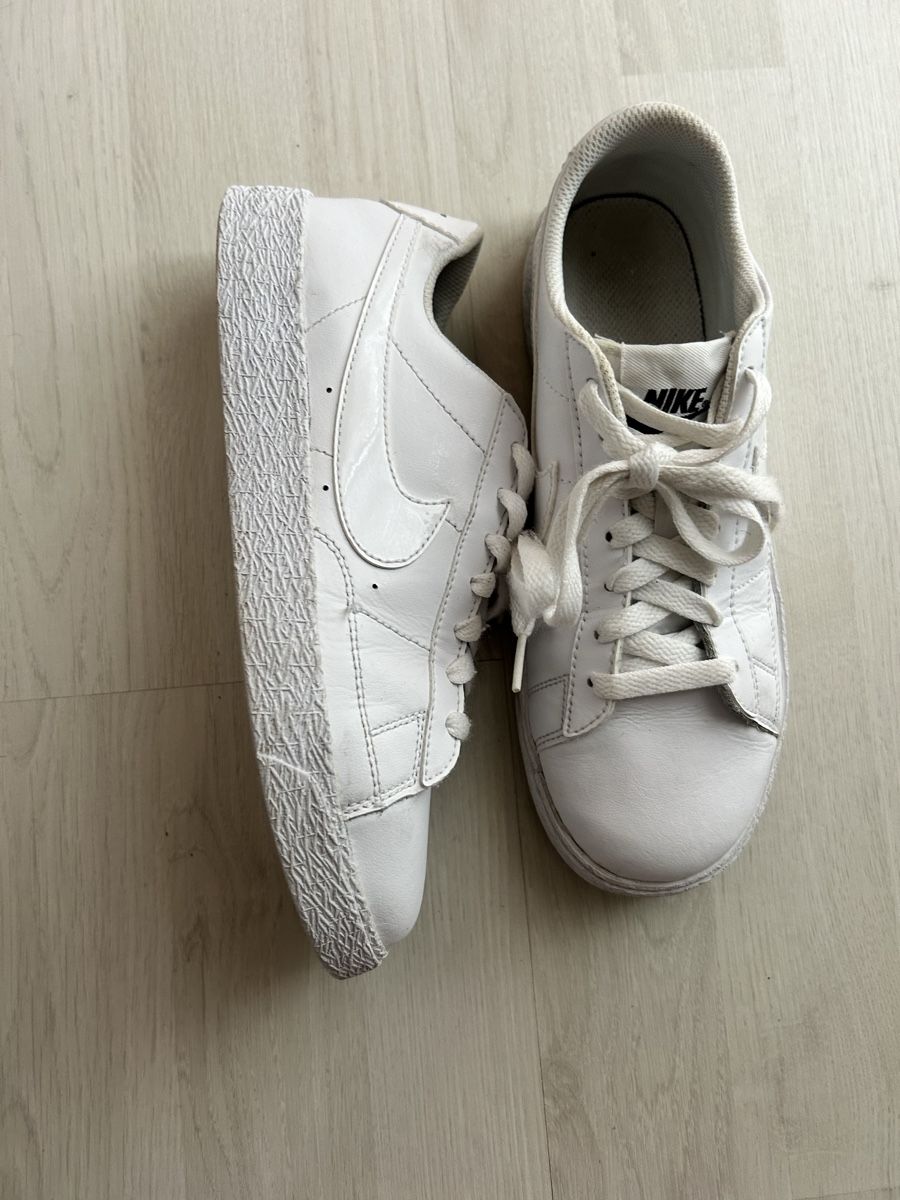 Nike Scarpe da uomo: Nike Blazer Low Gr. 37,5 – Usato da Obfelden venduto da JackyRot