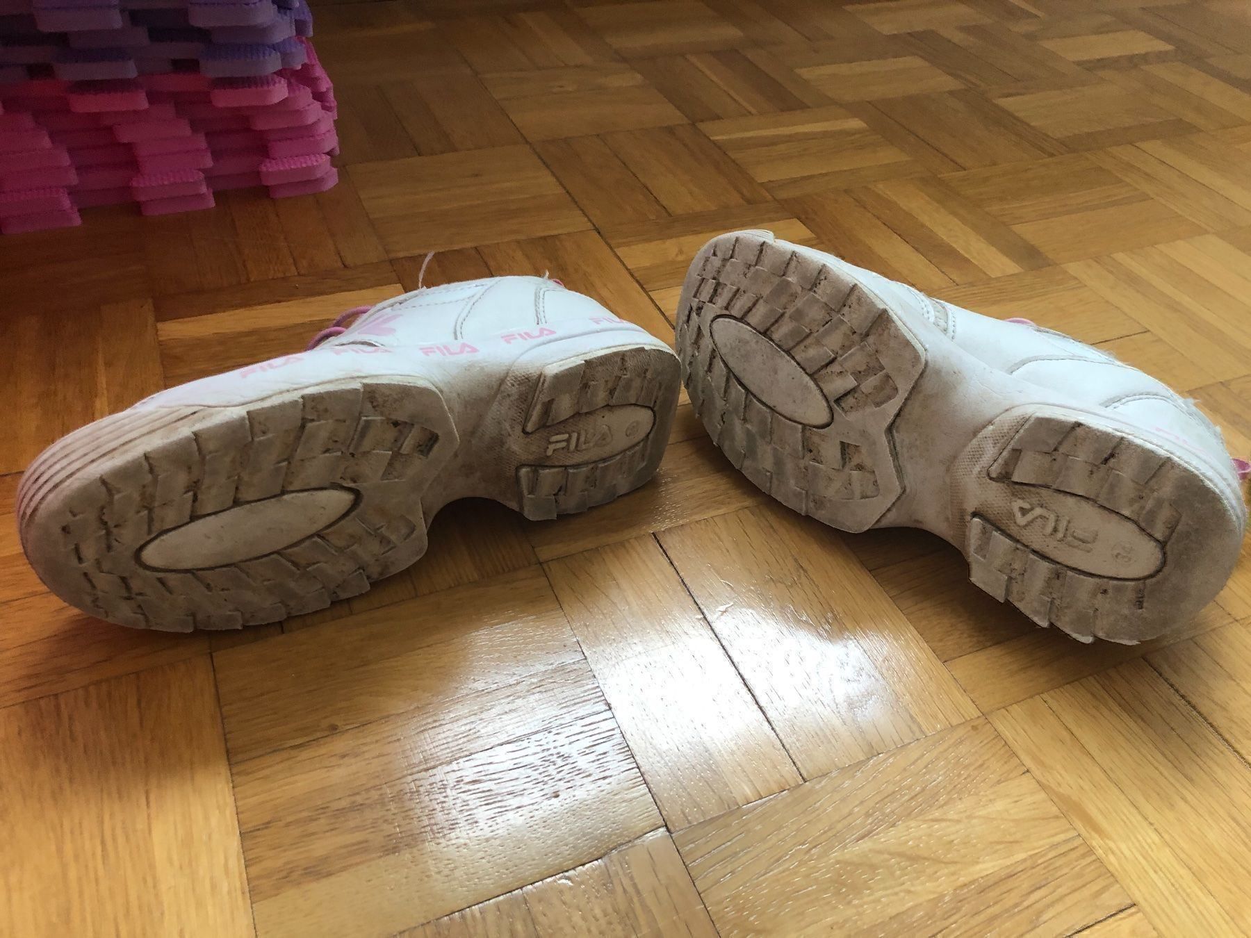 Fila Scarpe per ragazze: Fila Schuhe Größe: 34 – Usato da Volketswil venduto da Latinozh5 2