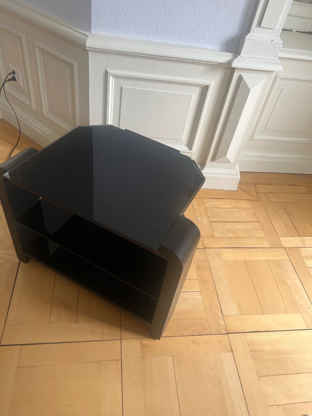 Mobili TV: Black glass tv stand – Usato da Wädenswil venduto da dm1_m5rz 2