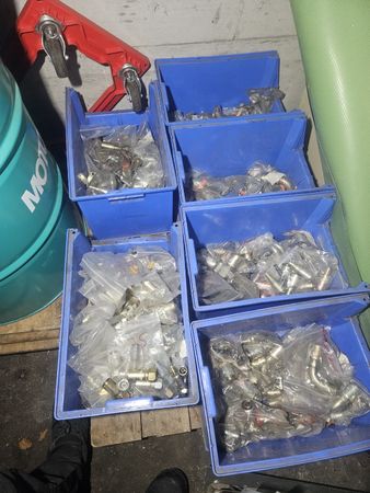 Hydraulikpressarmaturen Gates Schlauchsortiment! Hydraulik
