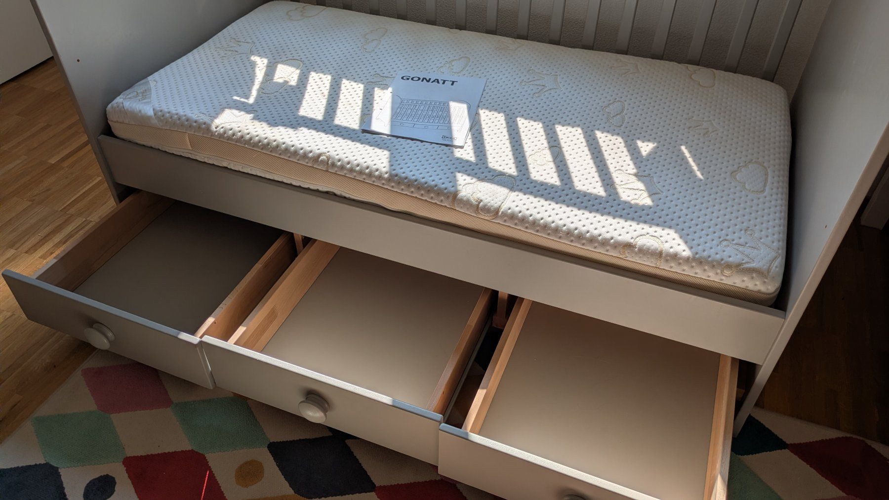 Ikea Betten: Ikea Babybett Gonnat mit 3 Schubladen – Gebraucht aus Kriens von Itchy8 3