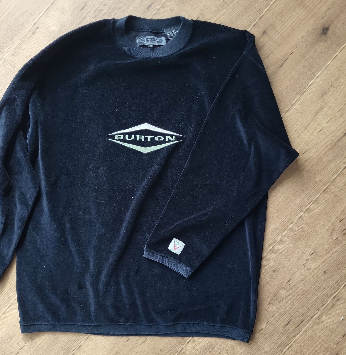 Burton Pullover & Sweatshirts: Stylischer Burton Samt-Pullover, Gr. M (Oversize) – Gebraucht aus Kaltbrunn von BarbaraR