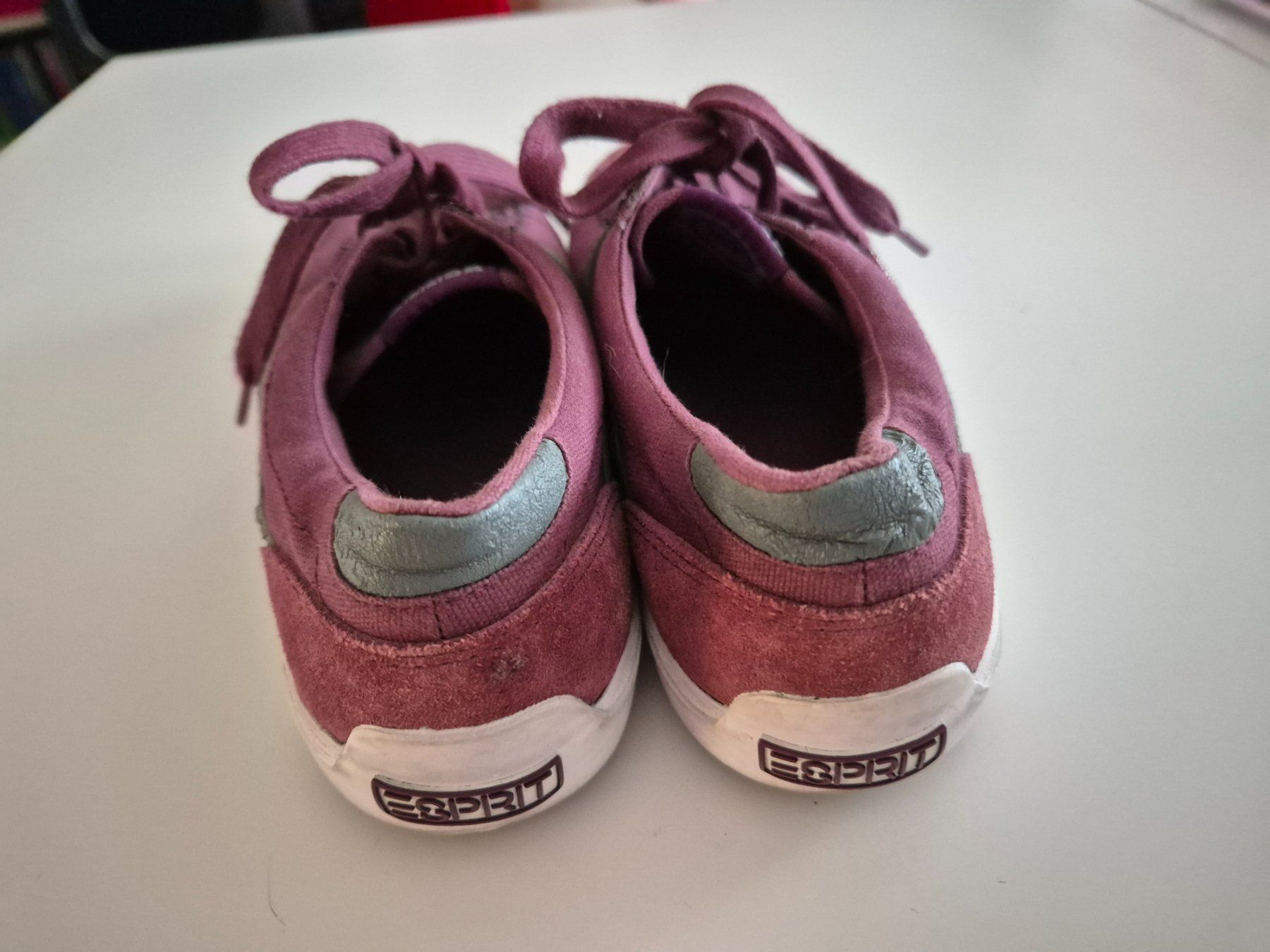 Esprit Damenschuhe: Esprit Sneaker Schuhe Gr. 36/37 Pflaume – Gebraucht aus Zürich von pau_y8mv 4