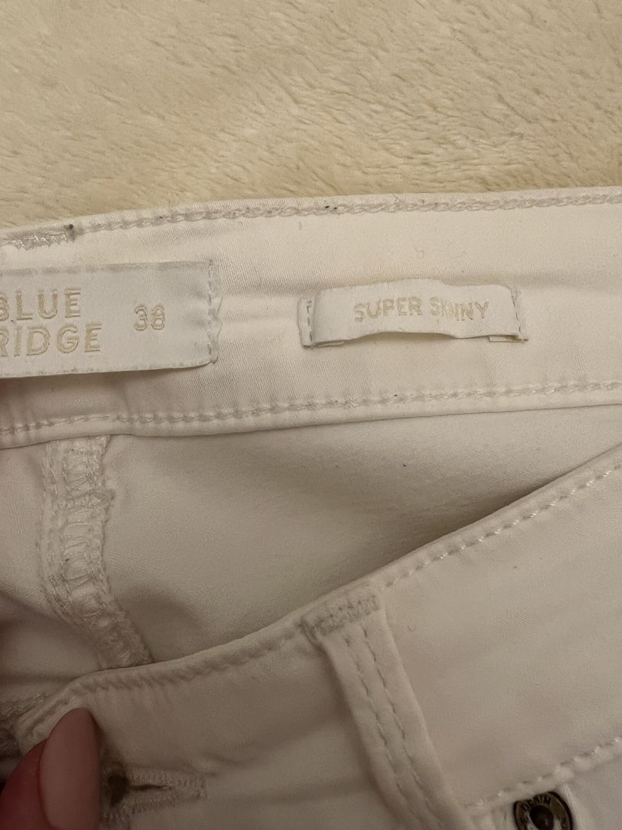 Jeans: Weisse Jeans mit Beschichtung Gr 36 – Usato da Basel venduto da Ksjusha 4