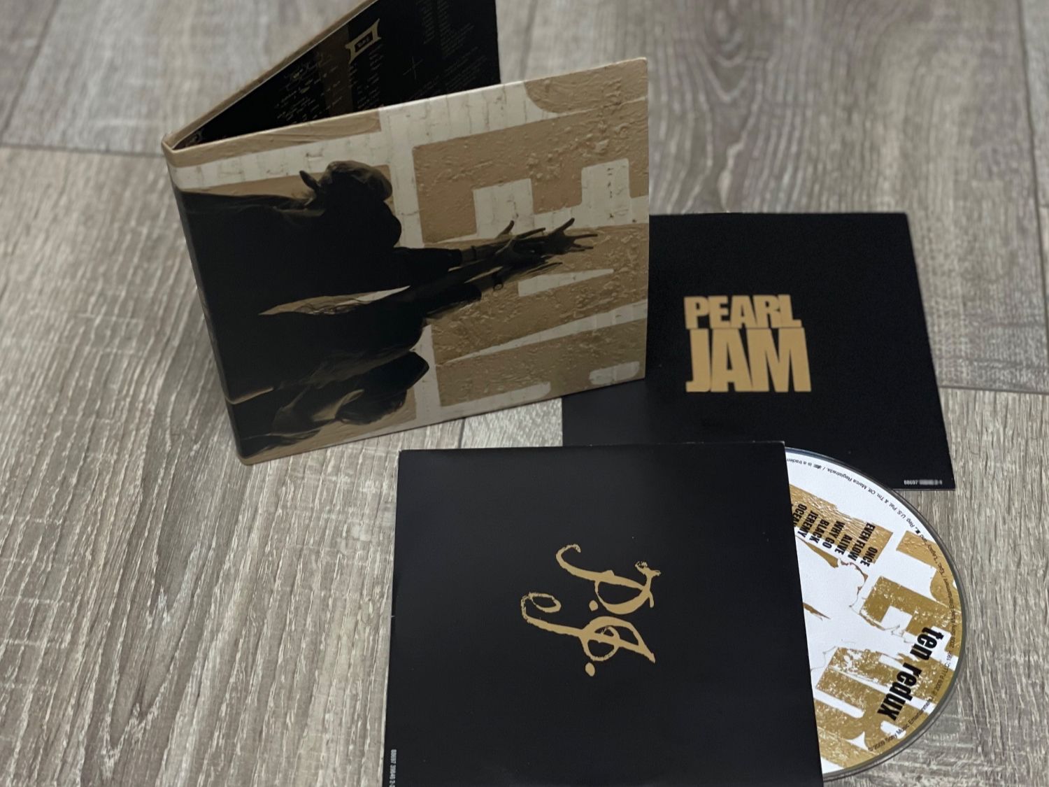CD: Pearl Jam - Ten-Legacy Edition RAR – Usato da Muri b. Bern venduto da AdidasCollector 6