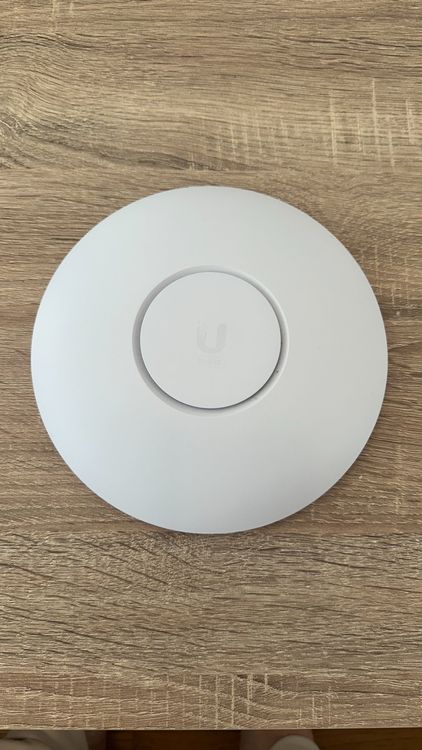 Ubiquiti UniFi AP Professional + PoE Injector – WLAN Access (Gebraucht ...