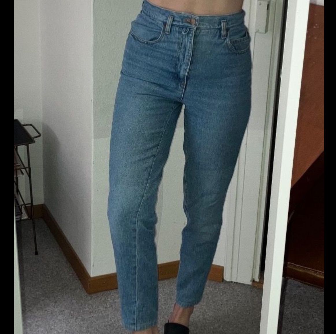 DKNY Jeans: DKNY Jeans - Classic Denim, Great Condition! – Gebraucht aus Affoltern am albis von onlyrose123 1