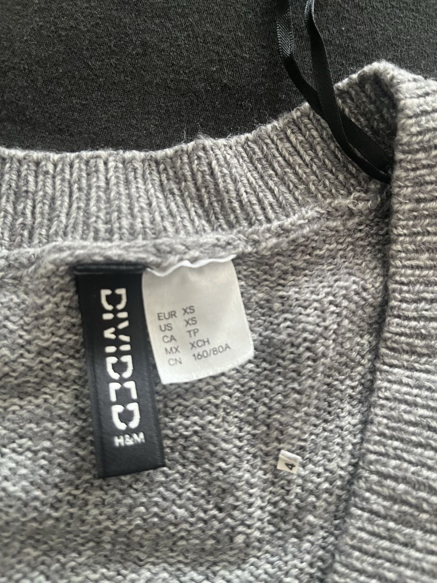 H&M Lotti di vestiti: Drei Damen Pullover H&M Divided  – Nuovo (secondo la descrizione) da Olten venduto da sae_82z2 2