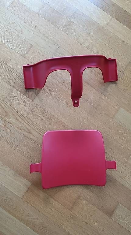 Hochstühle: Baby set rouge Stokke  – Gebraucht aus Chailly-Montreux von Tenverre