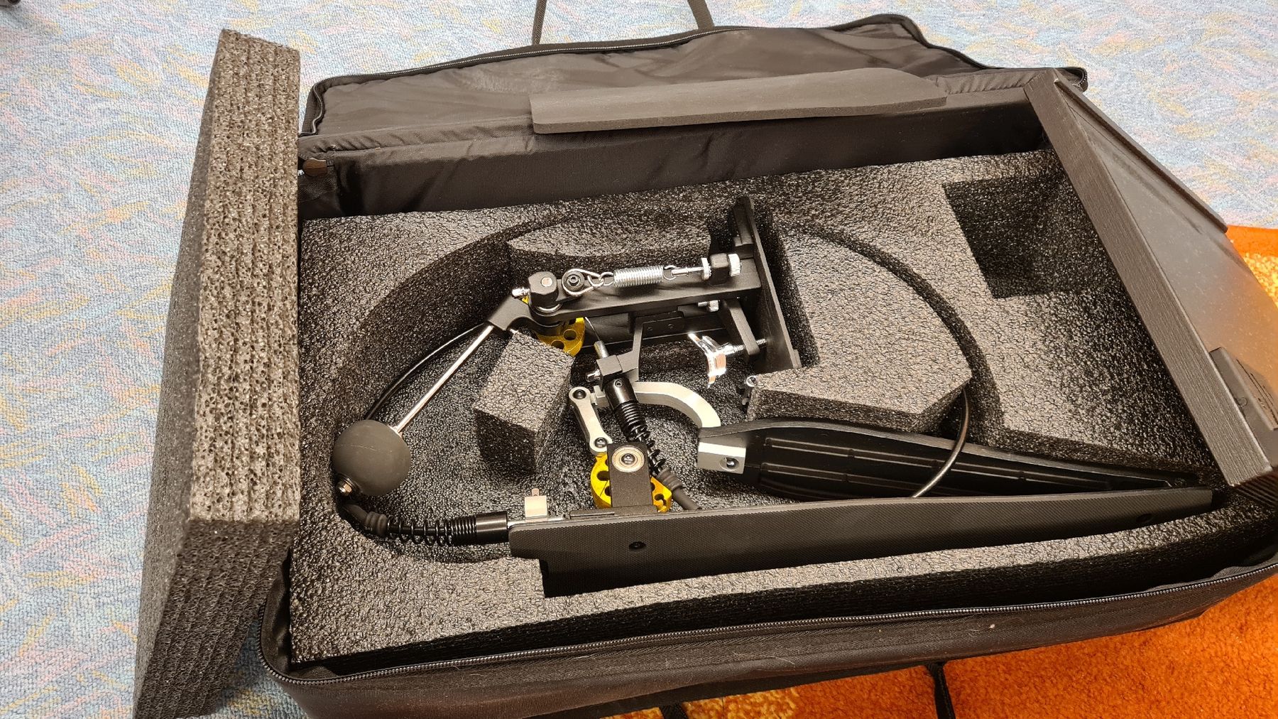 Musikinstrumente: Cajon Pedal Schlagwerk CAP200 – Gebraucht aus Seon von LivEst 2