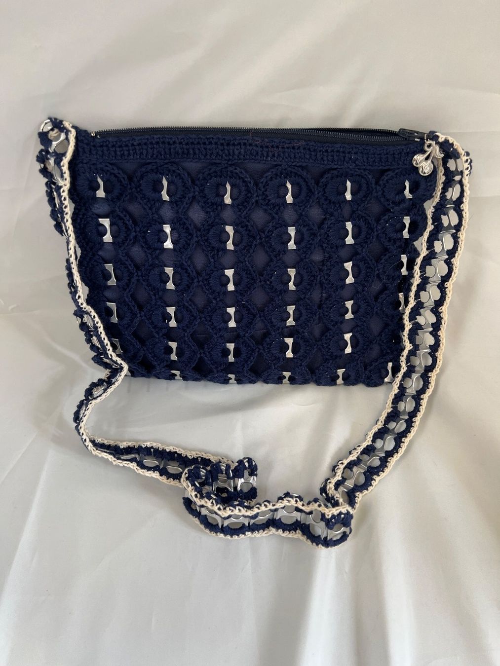 Sacs femmes: Handgemachte Häkeltasche blau mit Aluminium – Neuf (Voir description) à Zürich par Drahtzug 3
