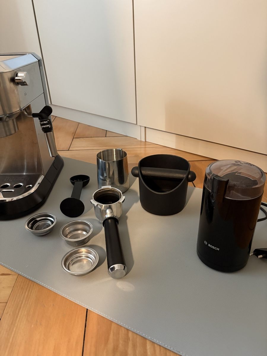 De'Longhi Macchine per caffè & Macchine per espresso: De‘Longhi Dedica Silber – Usato da Zürich venduto da Lululotta 3