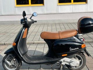 Vespa Scooter: Vespa ET4 – Usato da Tuggen venduto da Mariaisa 2