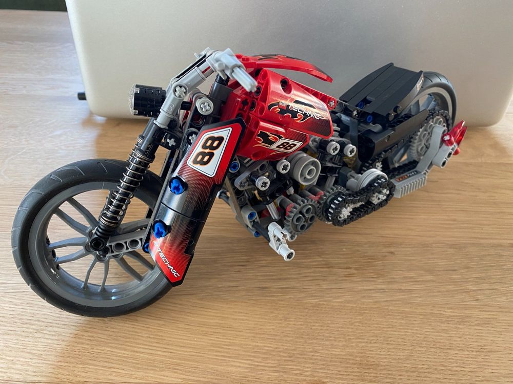 LEGO Technic 8051 - Motorrad: : Spielzeug
