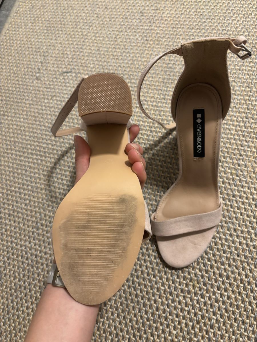 Scarpe da donna: Sandalette mit Absatz, Gr. 37 – Usato da Oberhofen Thun'see venduto da janine.70 2