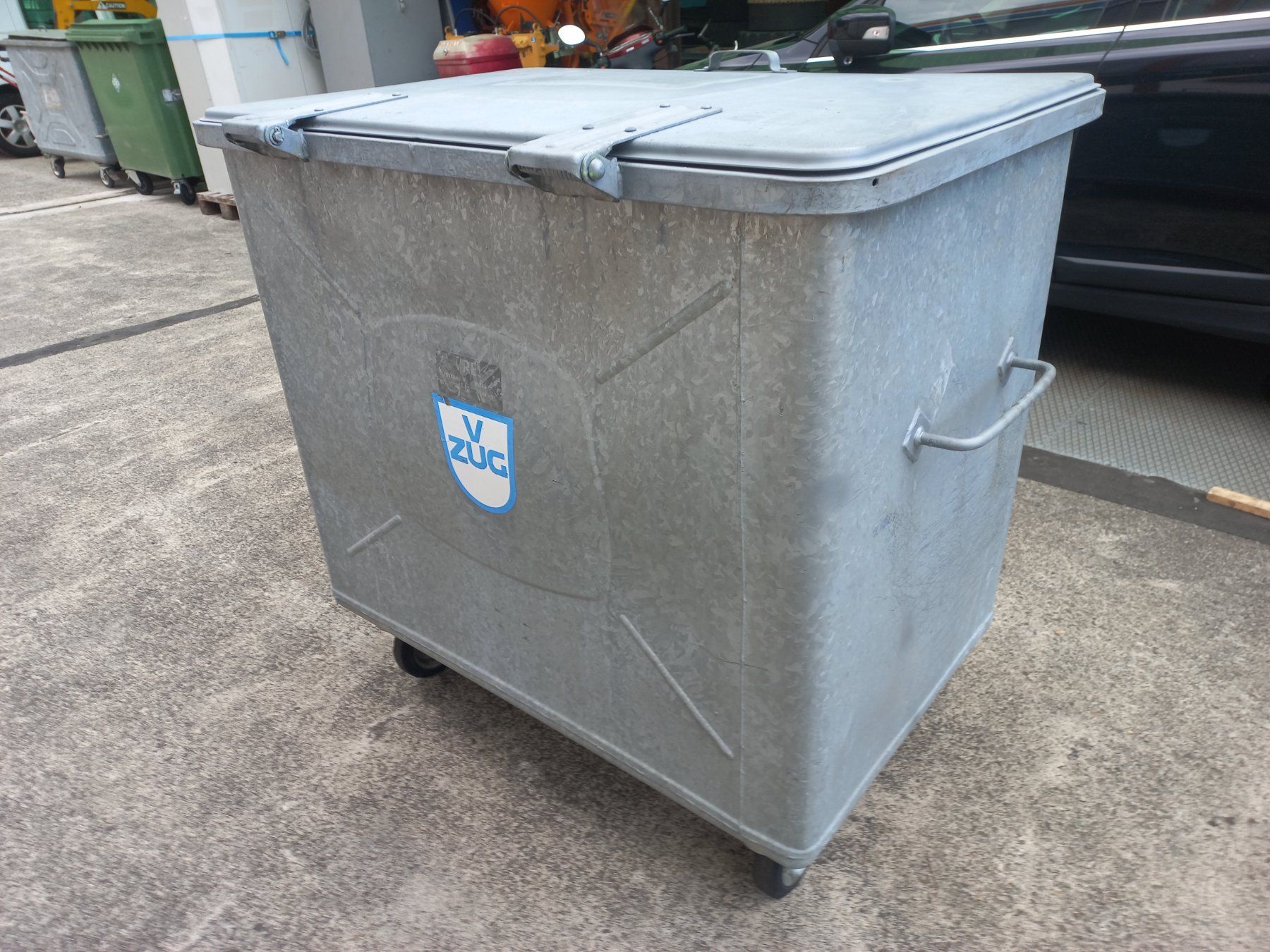 Autres articles bureau & commerces: Abfallcontainer Kehrichtcontainer Müllcontainer Container 2 – D'occasion à DULLIKEN par Lerchclassicdulliken 3