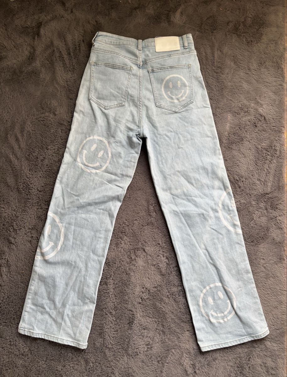 Jeans: Damen Jeans RUBY hellblau Smiley Print Grösse S/36 – Gebraucht aus Wichtrach von Re_Fit 1