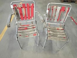 2 rote Gartenstühle Bigla Metall Holz, zum aufarbeiten