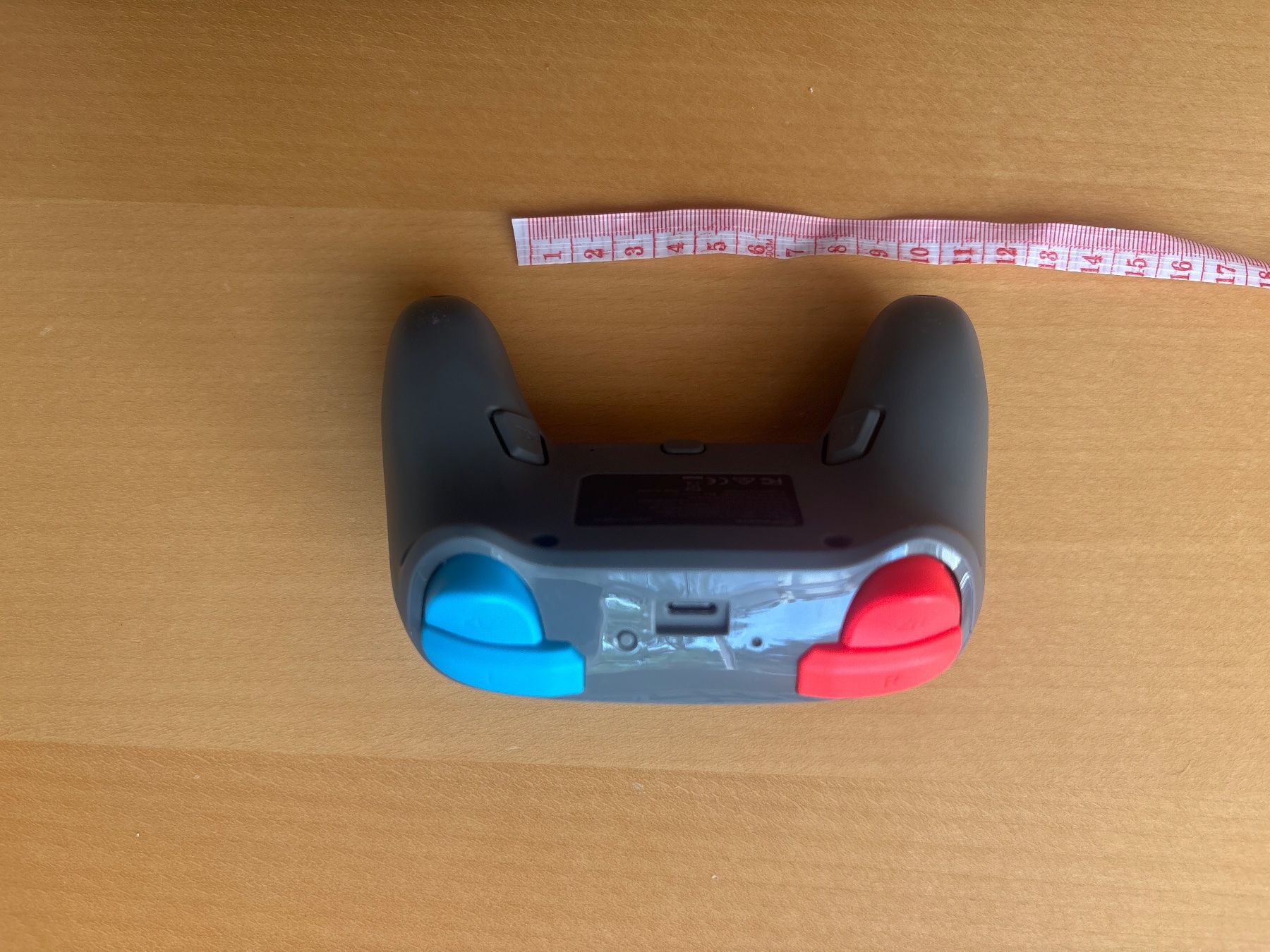 Nintendo Controller: Nintendo Switch Pro Controller grau – Gebraucht aus Rüti ZH von zin_xrs8 1