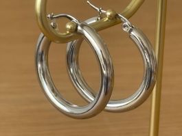 Luxus Elegante Edelsthal Ohrstecker /Creolen   Silberfarben